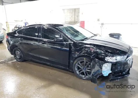 2018 Ford Fusion Se z USA, uszkodzony, nr VIN 3FA6P0H74JR249433